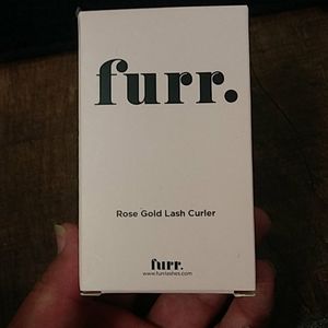 Furr. Rose Gold Lash Curler